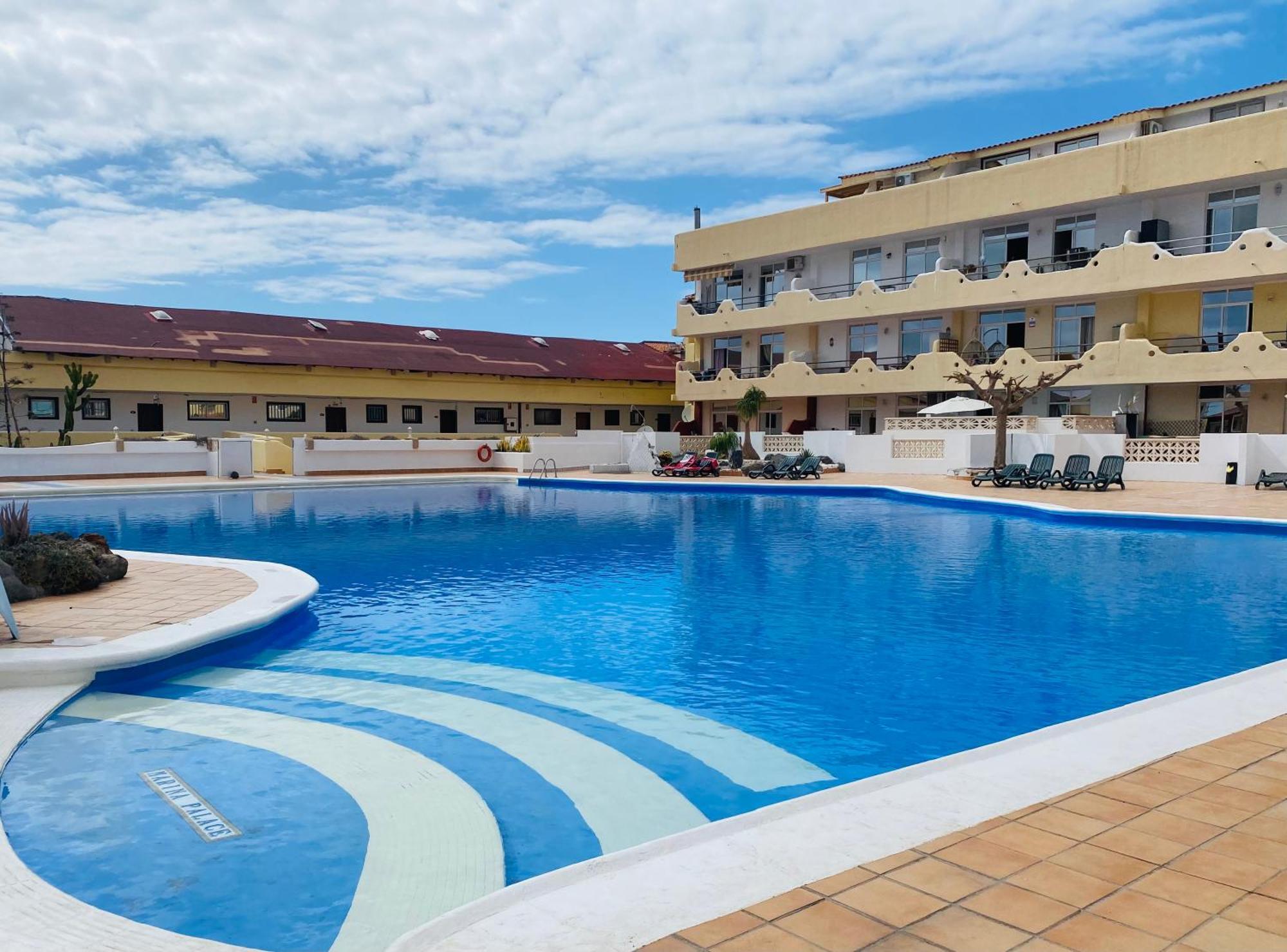 Beach Paradise Apartment 아데제 외부 사진